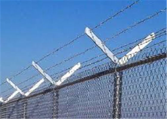 6 Strand 45° Barb Wire Arm For Chain Link Fence
