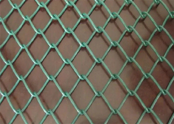 1.8m 1.5m Galvanized Or PVC Coated Chain Link Wire Mesh Fence For Sport Field