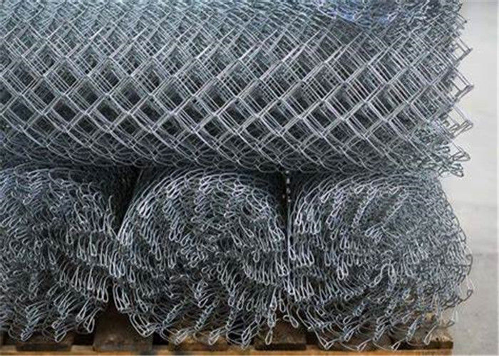 Hot Dipped Galvanized Farm Basketball Court 8 Ft Chain Link Fence