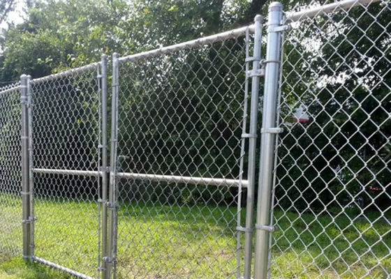 Galvanized 2-3mm Wire Diamond Chain Link Fence  Corrosion Protection